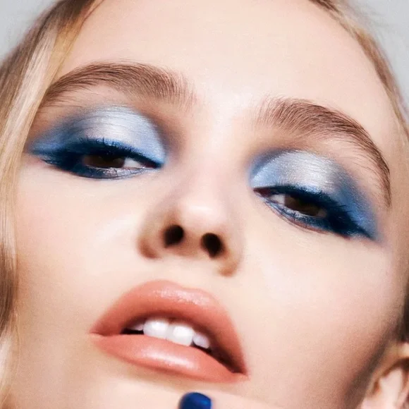 Chanel denim collection eyeliner - Picture 10 of 16